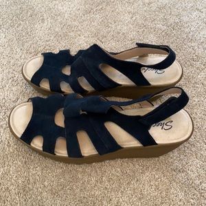 Skechers Suede Peeptoe Slingback Wedges Size 11